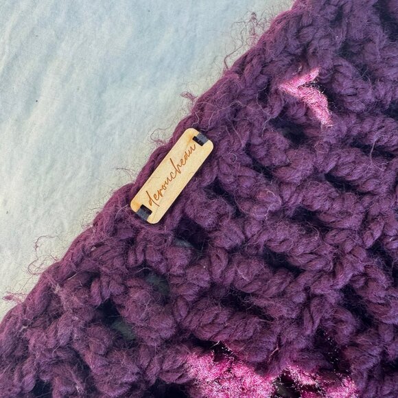 Deroucheau Knitwear Oversized Chunky Extra Large Infinity Scarf Dark Purple Wool - Picture 5 of 6